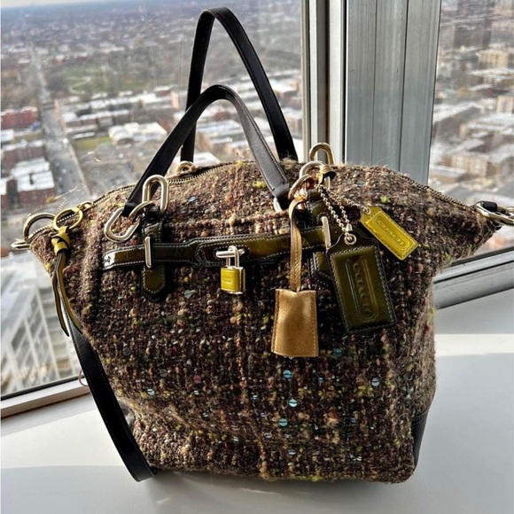 Coach Handbags - Authentic Rare COACH Chelsea Boucle Green Tweed Emerson Satchel Purse